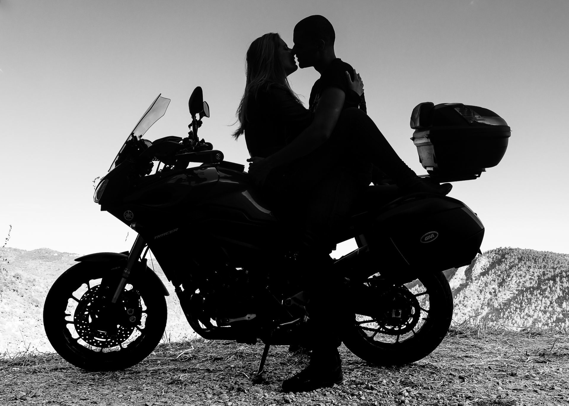 Foto Amor e aventura em 2 duas rodas... Foto Amor e aventura em 2 duas rodas... - Imagem 9