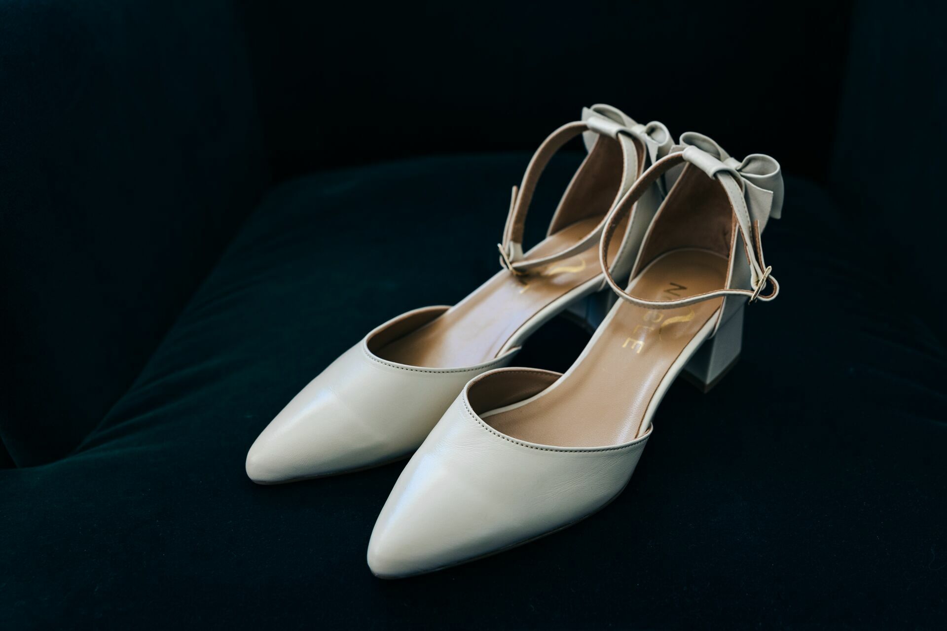 Foto Casar no no alto de uma colina - Imagem 18