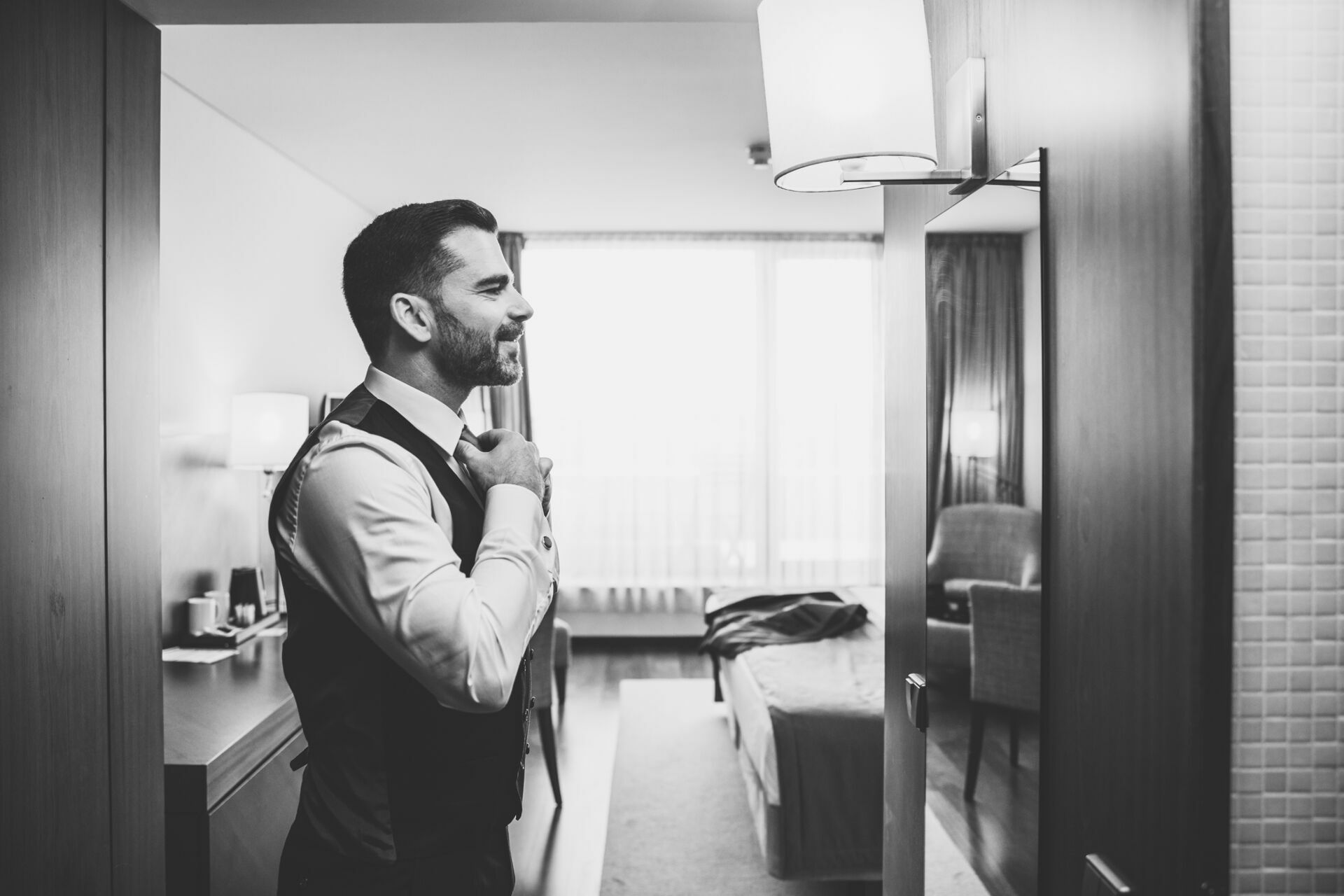 Foto Casar no no alto de uma colina - Imagem 5