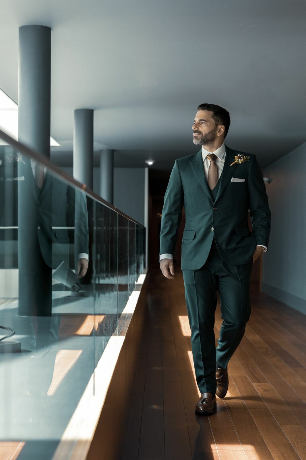 Foto Casar no no alto de uma colina - Imagem 9