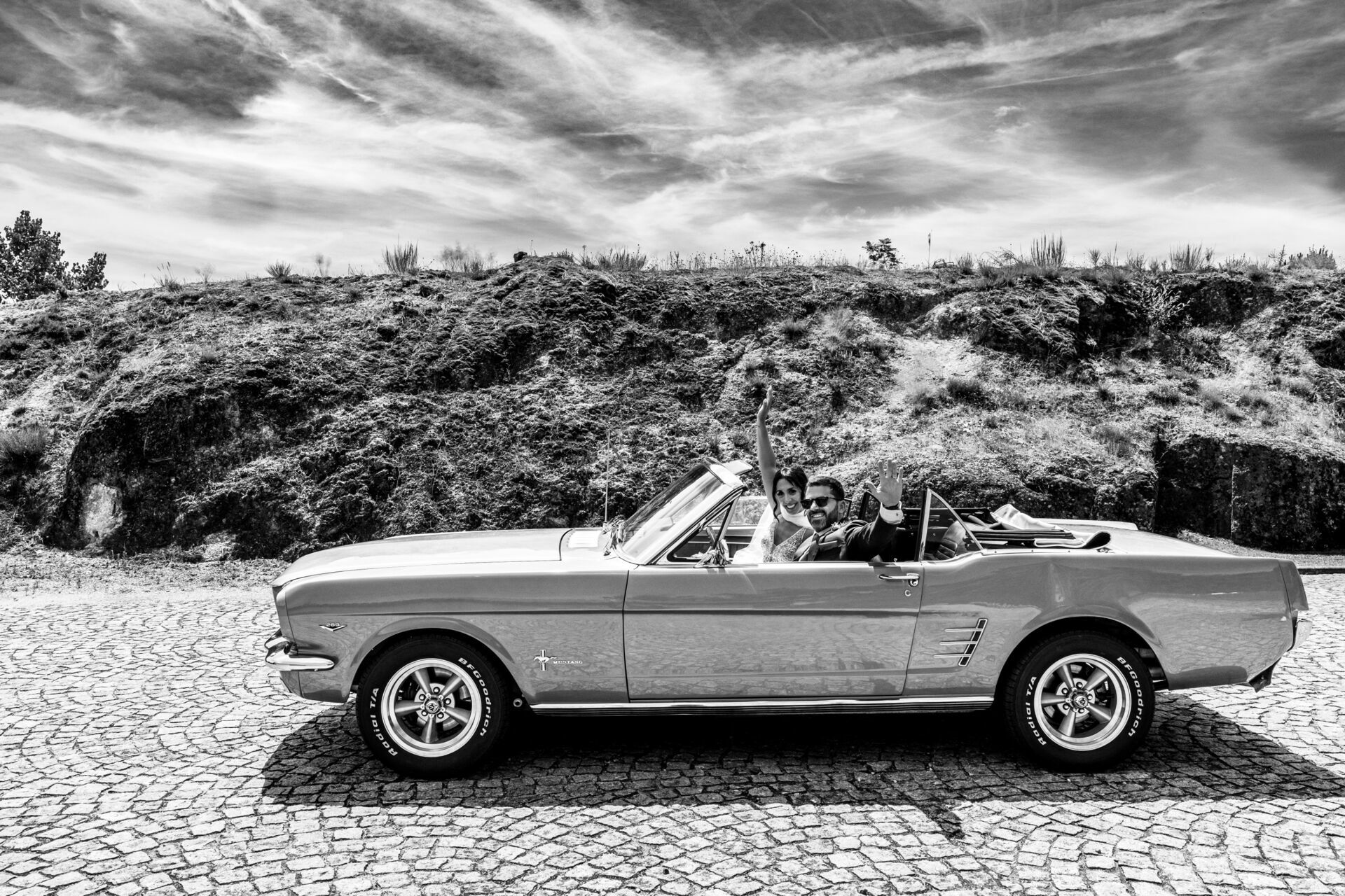 Foto Casar no no alto de uma colina - Imagem 36