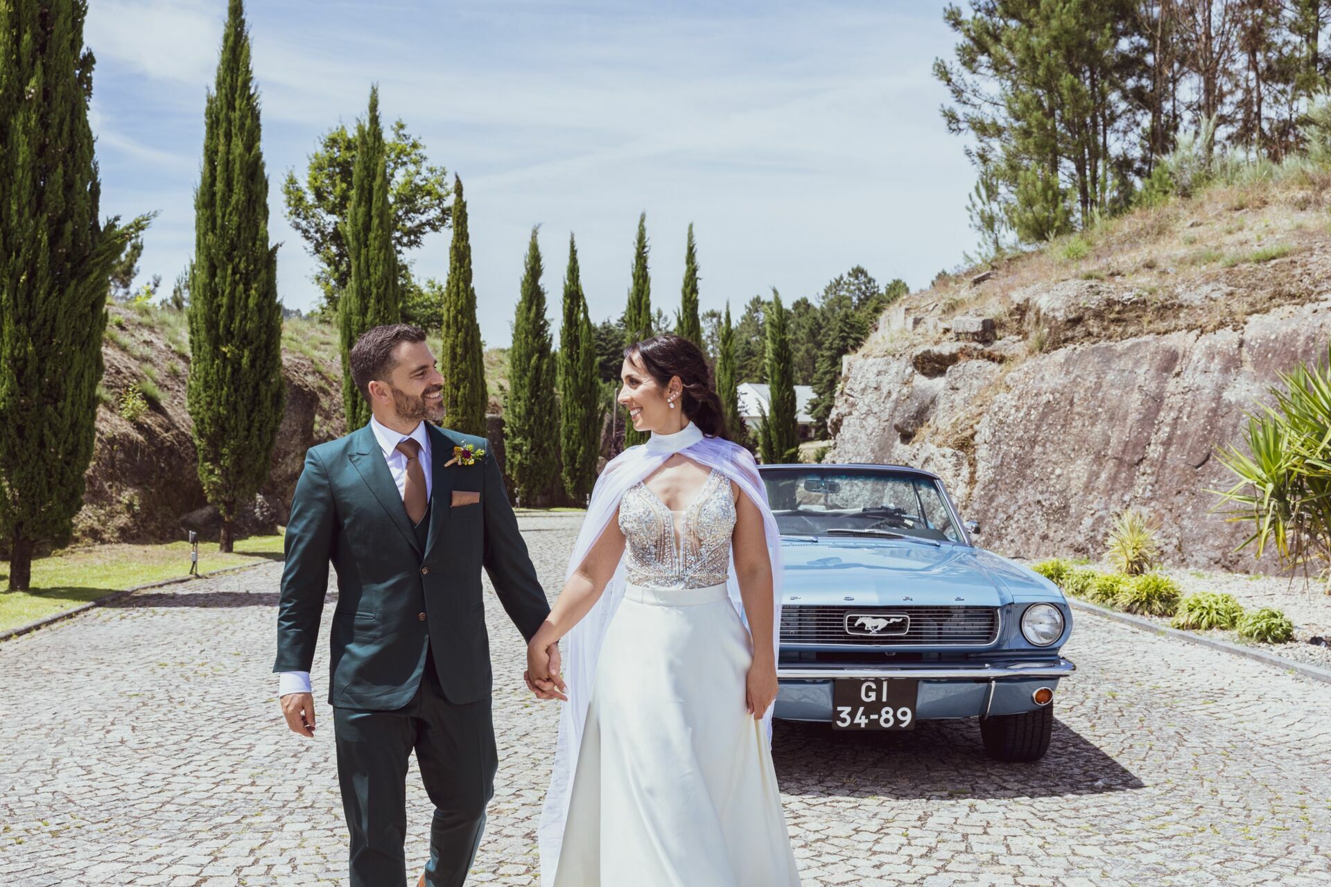 Foto Casar no no alto de uma colina - Imagem 39